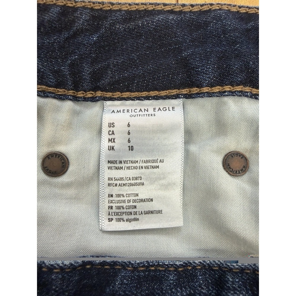 American Eagle Womens Tomgirl Midi Denim Blue Jean Shorts Size 6 - Picture 3 of 6